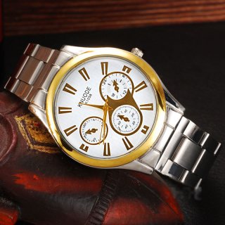 Casual Watch With Three Subdial Quartz Steel Men Watch 69150