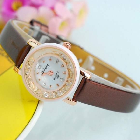 Fashion Women Watch With White Dial Diamond Quartz Leather Watch 67367