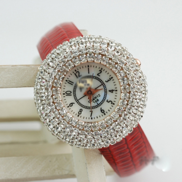 Fashion Women Watch with White Dial Quartz Diamond Bezel Leather Bracelet Watch 65230