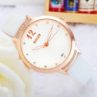 Fashion Watch with White Dial Quartz Watch 68518