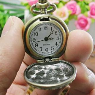Vintage Pocket Watch With Numbers Measure Markers Quartz Watch